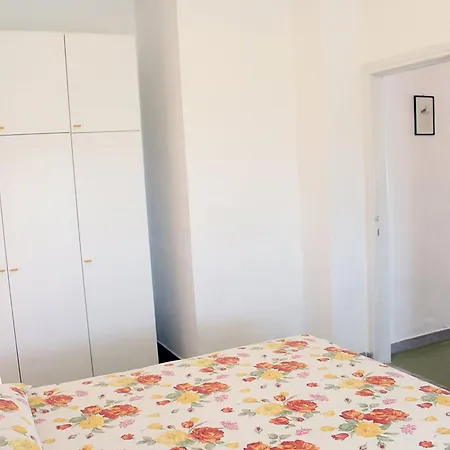 別荘 'villa Cedro' Mit Privatparkplatz By Interhome